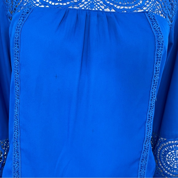 Valerie Steven’s women’s blue blouse - Picture 13 of 14